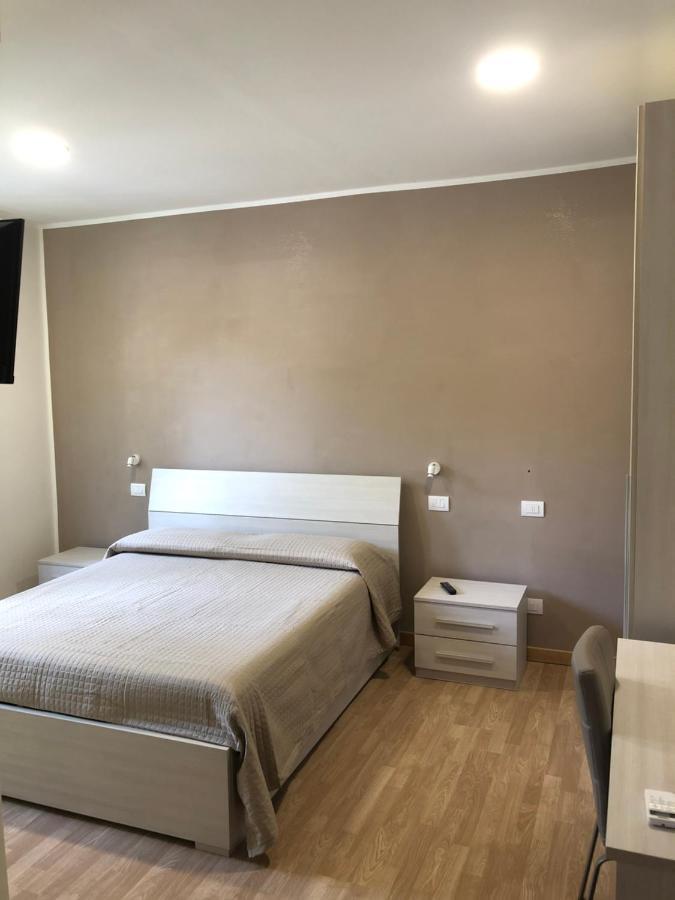 West Ponente Hotel Francavilla Al Mare Buitenkant foto